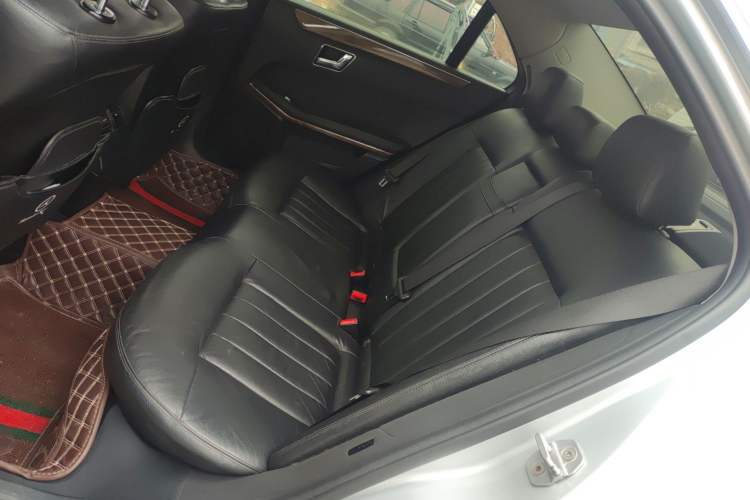 Used Mercedes-Benz E-Class 2010 E 200 CGI Elegant Model