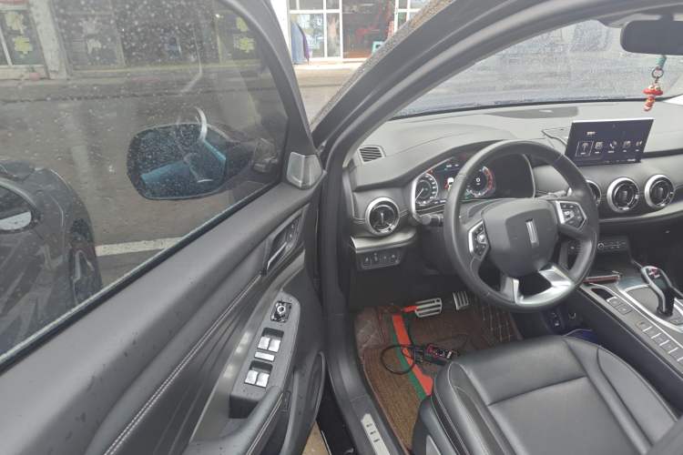 Used Wey VV6 2018 2.0T Two-Wheel-Drive Ultra-Luxury Version China V Standard Driver Seat