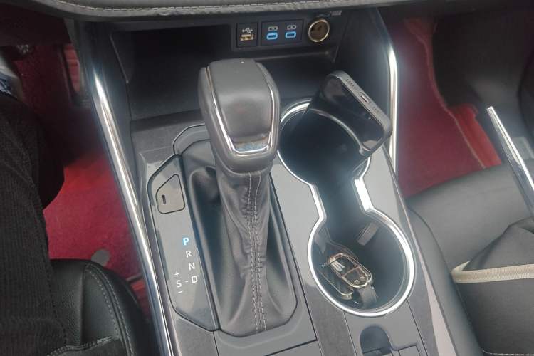 Used Toyota Crown Kluger 2021 2.5L HEV Four-Wheel Drive Premium Edition Gear Lever