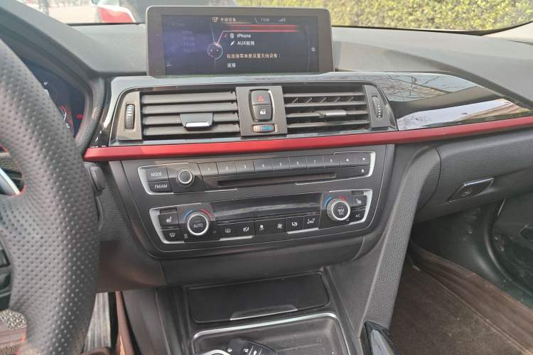 Used BMW 3 Series 2013 Facelifted 328i Sport Design Package
