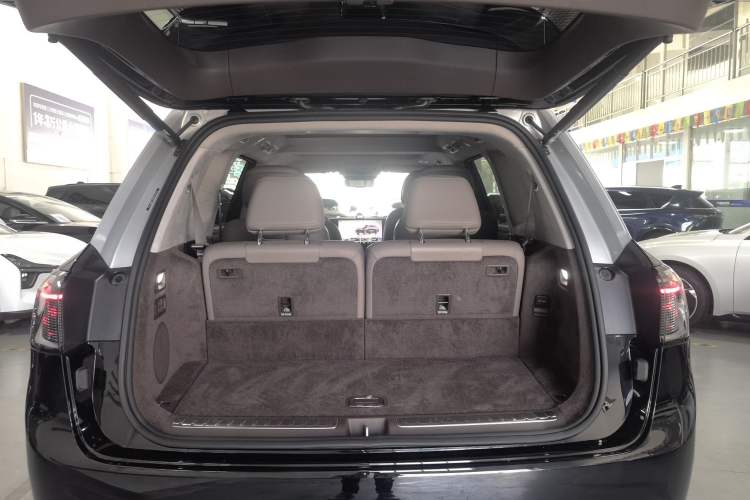 Used Hima AITO M9 2025 Extended-Range Ultra Version 52 kWh 6-Seater Trunk