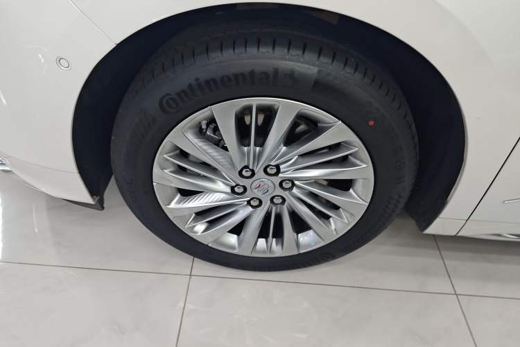 Used Buick Century 2023 2.0T Six-Seater Yinshi Edition