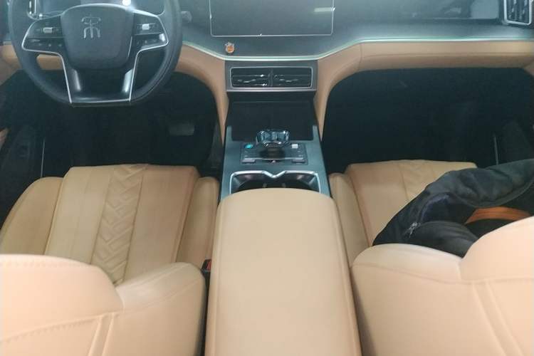 Used BYD Song L DM-i 2024 112 km Beyond Edition
