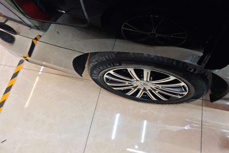 Used GAC Trumpchi M8 2023 Lingxiu Series 390T Prestige Edition Exterior 5