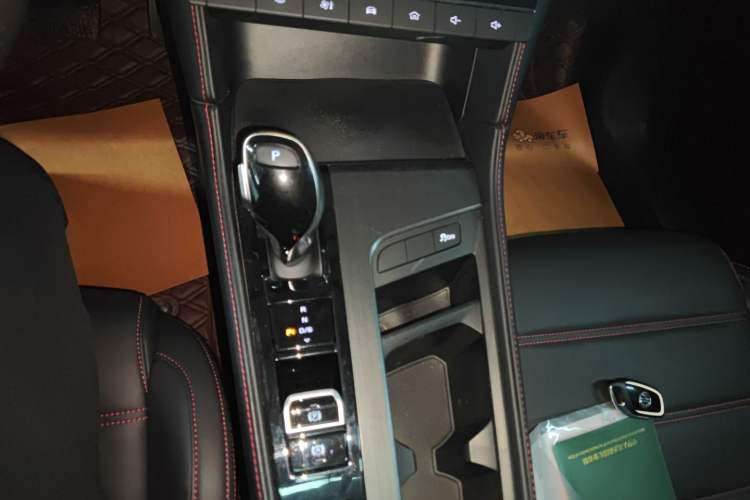 Used MG 6 2021 1.5T Automatic Lingchao Edition Gear Lever