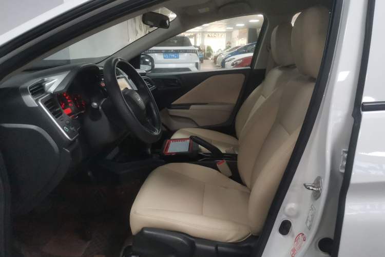 Used Honda City 2015 1.5L CVT Comfort Version Left Front Seat