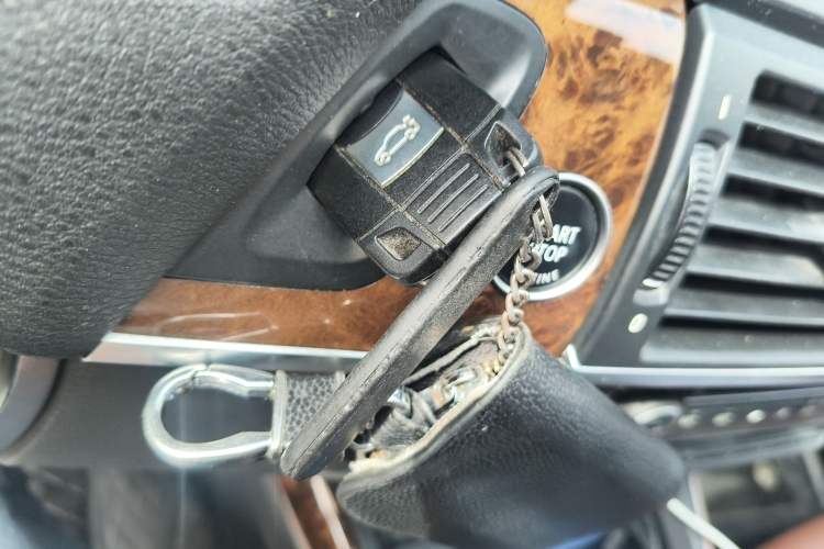 Used BMW X5 2013 xDrive35i Leading Model Vehicle Key