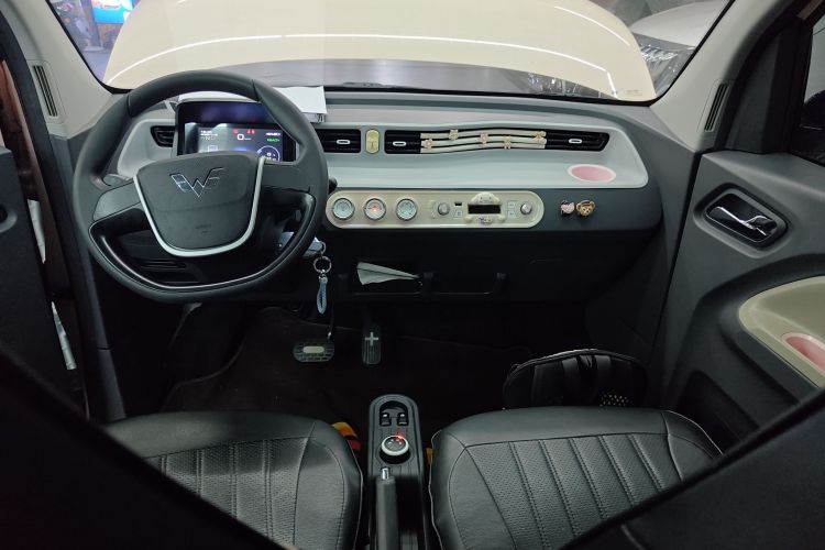 Used Wuling Hongguang MINIEV 2022 Macaron Premium Model – Lithium Iron Phosphate
