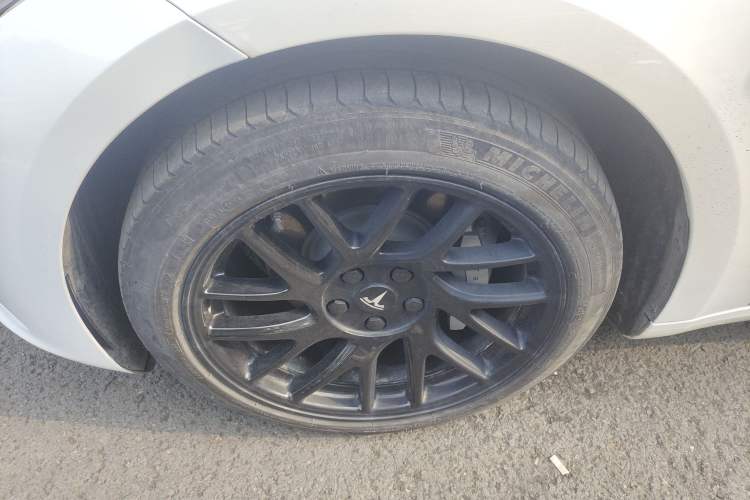 Used Tesla Model 3 2023 Rear-Wheel-Drive Version
