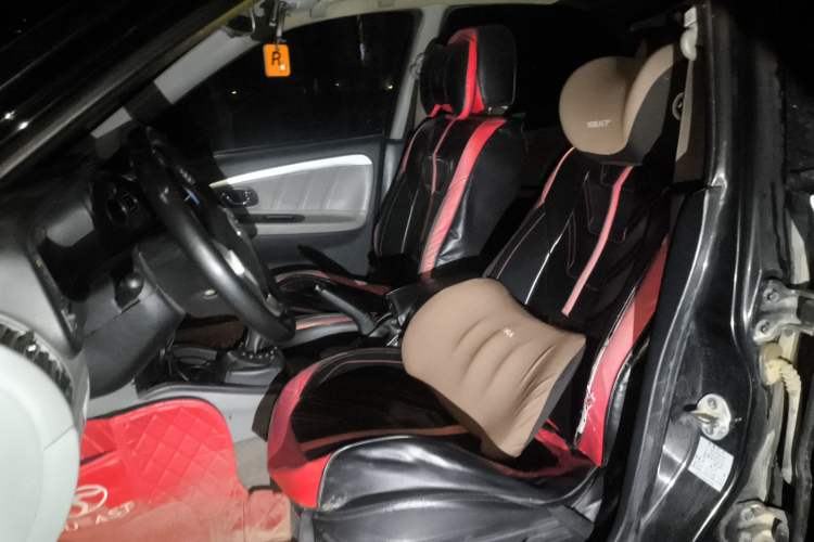 Used Soueast V3 Lingyue 2011 1.5L Manual Flagship Edition Left Front Seat