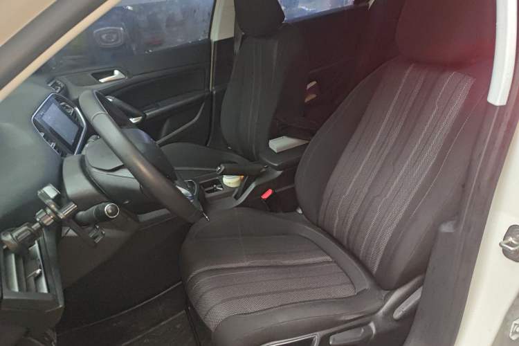 Used Peugeot 308S 2015 1.2T Automatic Jingchi Edition
