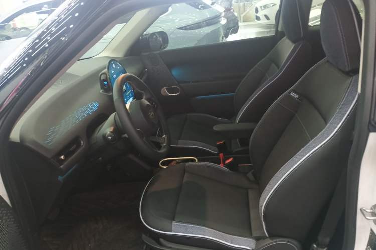 Used MINI Electric COOPER 2025 456km COOPER E Classic Style Left Front Seat