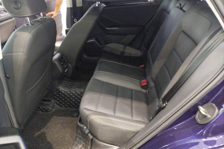 Used Volkswagen T-ROC 2021 280TSI DSG Two-Wheel Drive Comfort Connect Edition
