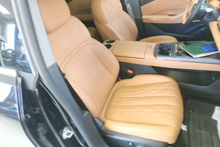 Used Geely Galaxy 8 2025 130km EM-i Flagship Edition
