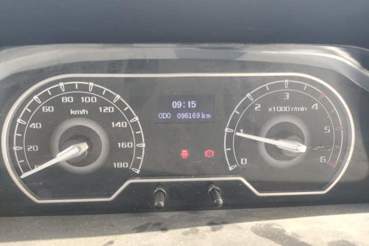 Used SAIC MAXUS Xintu V80 