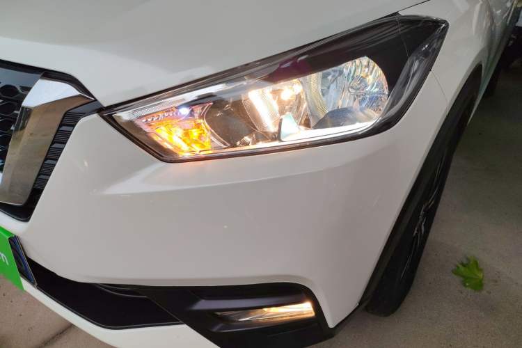 Used Nissan Kicks 2019 1.5L CVT Smart Connect Luxury Edition