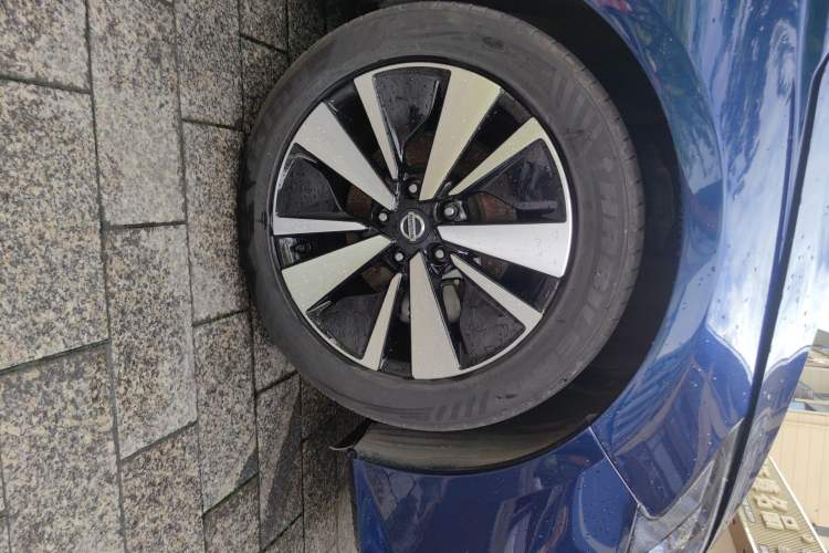 Used Nissan Teana 2021 2.0L XL Comfort Edition Right Front Wheel Hub