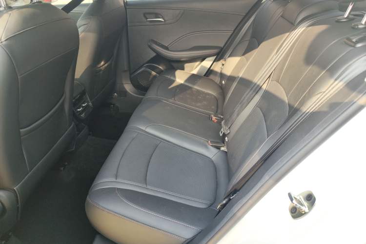 Used Roewe i5 2023 1.5L CVT Luxury Edition
