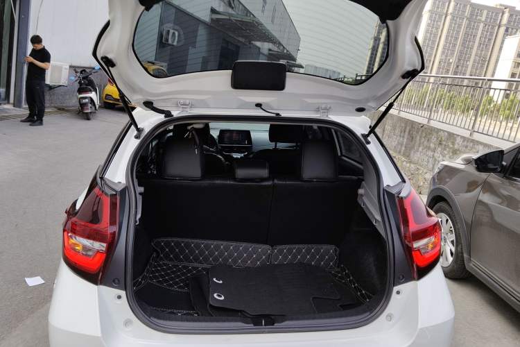 Used Toyota Vios FS 2021 1.5L CVT Fengchi Edition Trunk