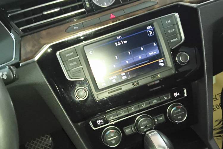 Used Volkswagen Magotan 2017 330TSI DSG Luxury Model