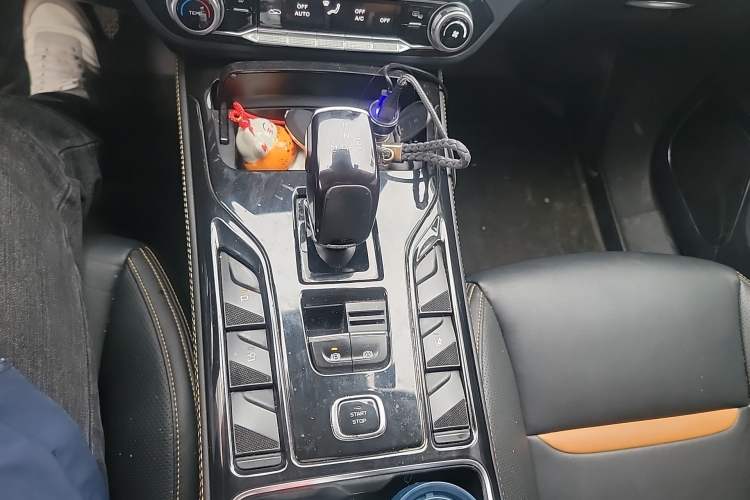 Used Bestune T77 2019 230 TID Automatic Prestige Version China V Emission Standard
