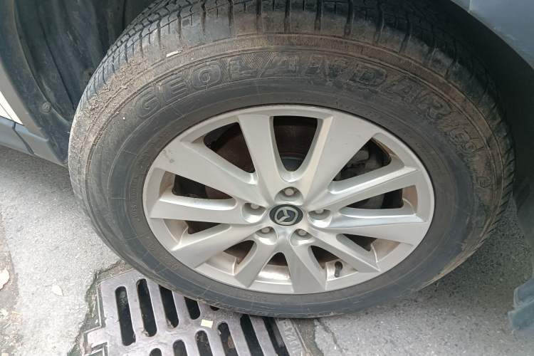 Used Mazda CX-5 2014 2.0L Automatic Two-Wheel Drive Urban Version Right Front Wheel Hub