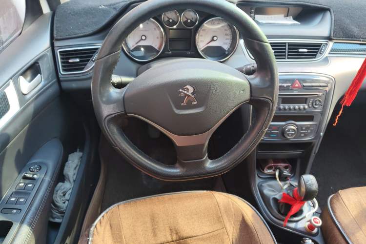 Used Peugeot 308 2013 1.6L Manual Fashion Model