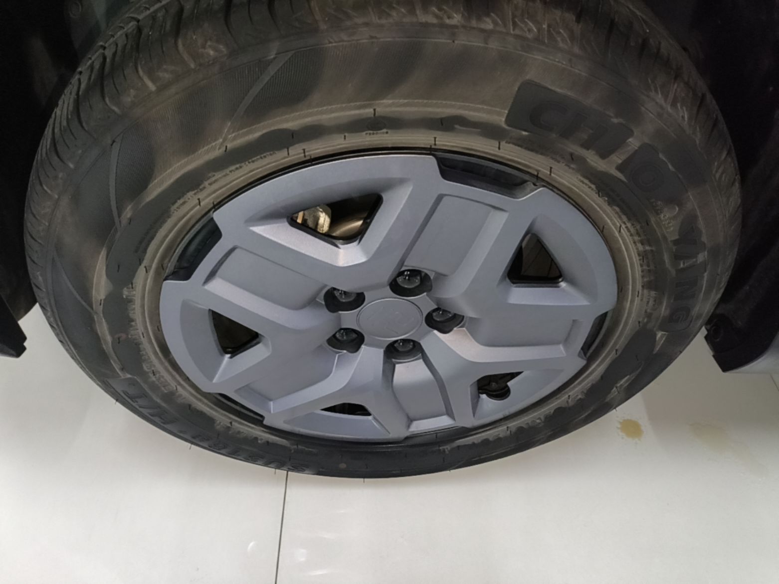 BYD Yuan UP 2025 Model 301KM Leading Version — снимка 10