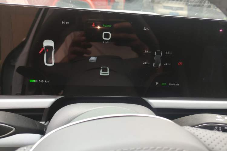 Used VOYAH PASSION 2023 Four-Wheel Drive Long-Range Version Instrument Cluster