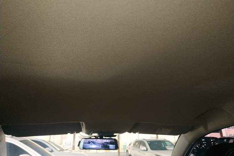 Used Geely Auto Vision X6 2020 1.4T Manual Comfort Model Headliner
