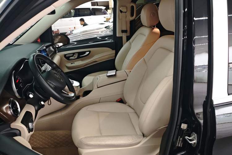 Used Mercedes-Benz V-Class 2020 V 260 Avantgarde Edition