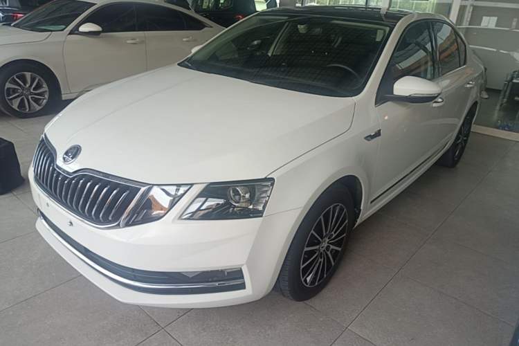 Used Skoda Octavia 2019 1.5L Automatic Luxury Edition