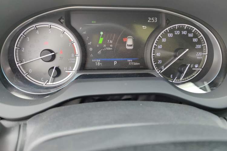 Used Toyota Harrier 2022 2.0L CVT Two-Wheel Drive Deluxe Edition Odometer Close Up