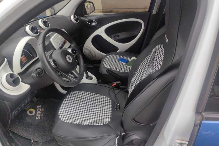 Used smart forfour 2016 1.0L 52 kW Passion Edition