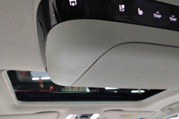 Used Buick GL8 New Energy 2024 Lu Zun Luxury Edition 7-Seater