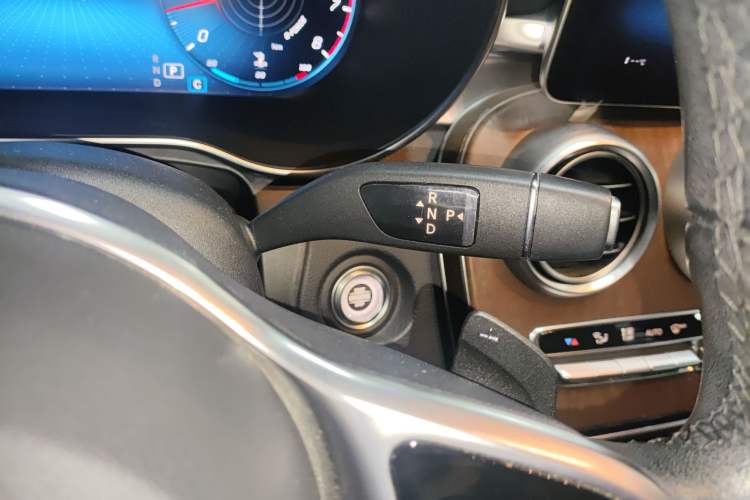 Used Mercedes-Benz GLC 2020 GLC 260 L 4MATIC Luxury Model Gear Lever