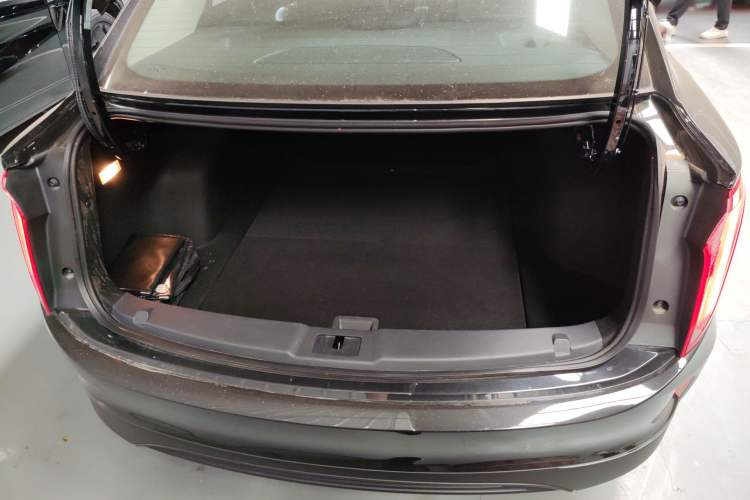 Used Hongqi E-QM5 2021 Charging Version Flagship Edition