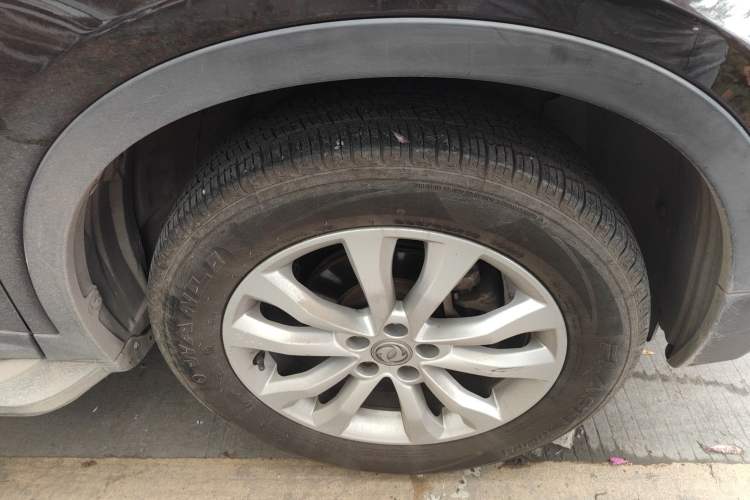 Used Dongfeng Aeolus AX7 2015 2.0L Automatic Zhiyi Trim