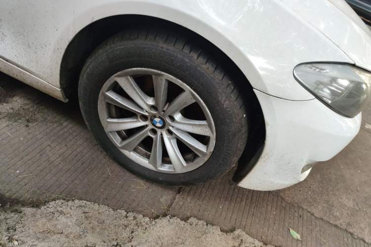 Used BMW 5 Series 2012 523Li Leading Model
