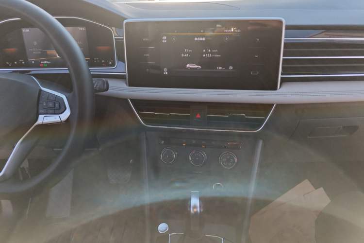 Used Volkswagen Tiguan L 2022 330TSI Automatic Two-Wheel Drive Comfort Edition