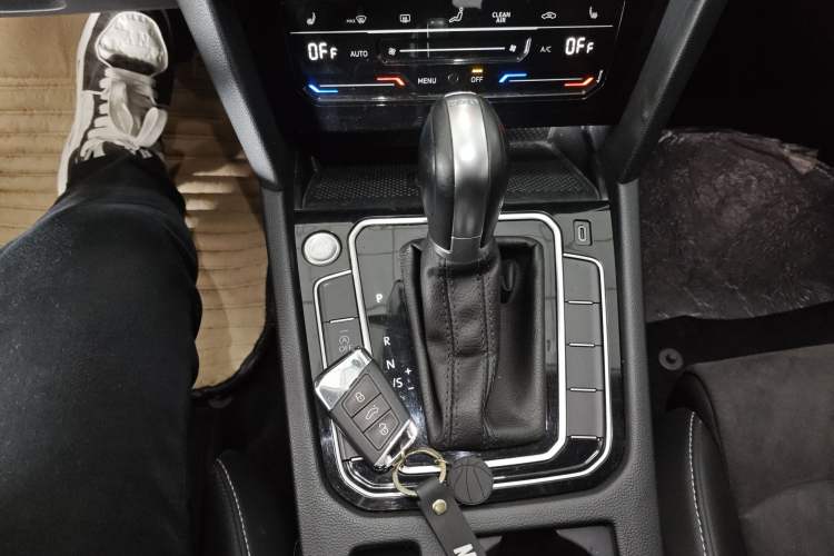 Used Volkswagen Magotan 2020 380TSI DSG Luxury Version Gear Lever