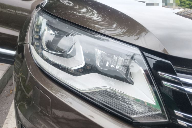 Used Volkswagen Tiguan 2015 2.0 TSI Automatic All-Wheel Drive Flagship Edition
