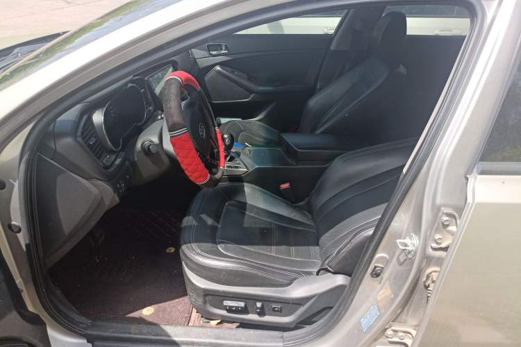 Used Kia K5 2011 2.0L Automatic DLX Left Front Seat