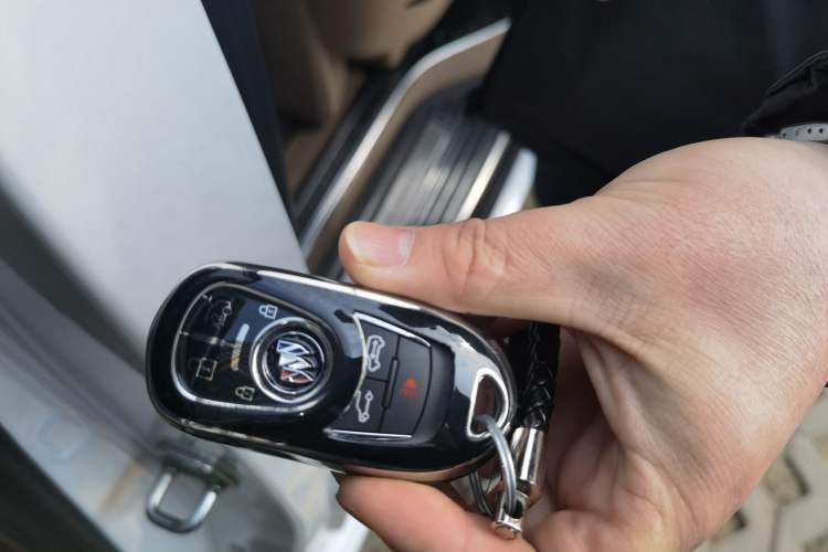 Used Buick GL8 2017 ES 28T Flagship Model China V Standard