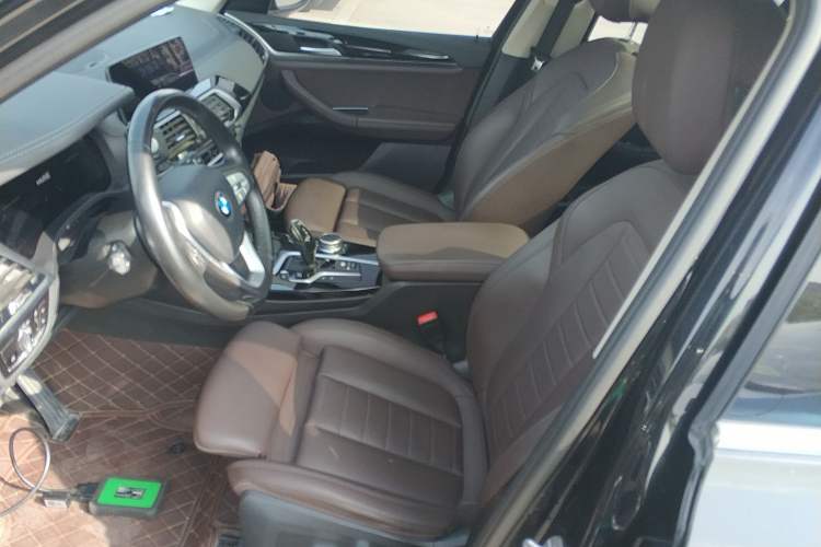 Used BMW X3 2021 xDrive25i Luxury Package Left Front Seat