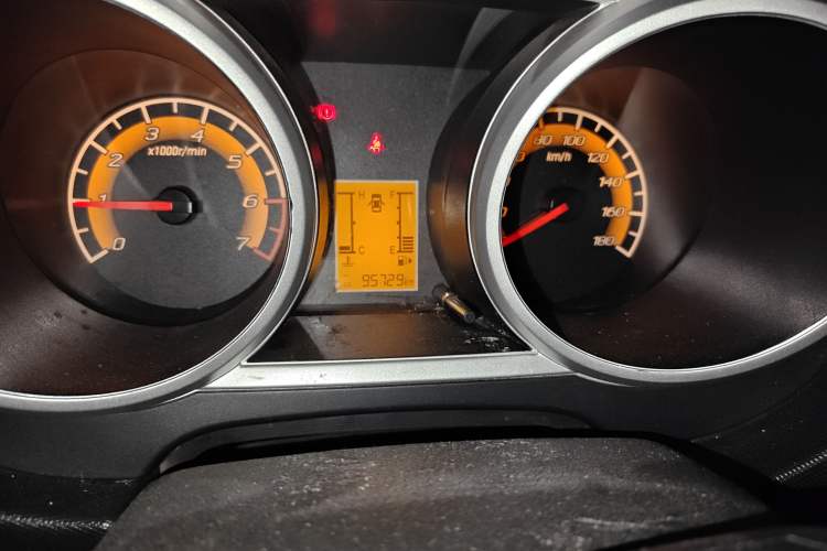 Used CHANGAN KAICHENG Ounuo S 2015 1.5L Jin Ouno Standard Model
