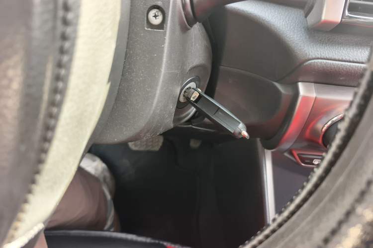 Used Toyota YARiS L Zhi Xuan 2015 1.5E Automatic Charm Edition
