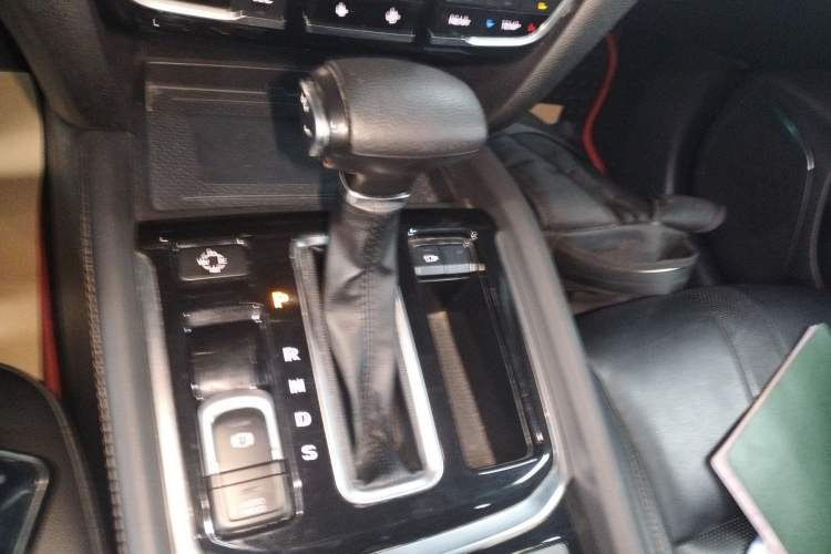 Used GAC Trumpchi GS8 2017 320T Two-Wheel Drive Luxury Smart Connectivity Version (7 Seats)