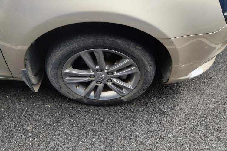 Used Geely Auto Emgrand 2017 Sedan Million Edition 1.5L Manual Upward Connect Version