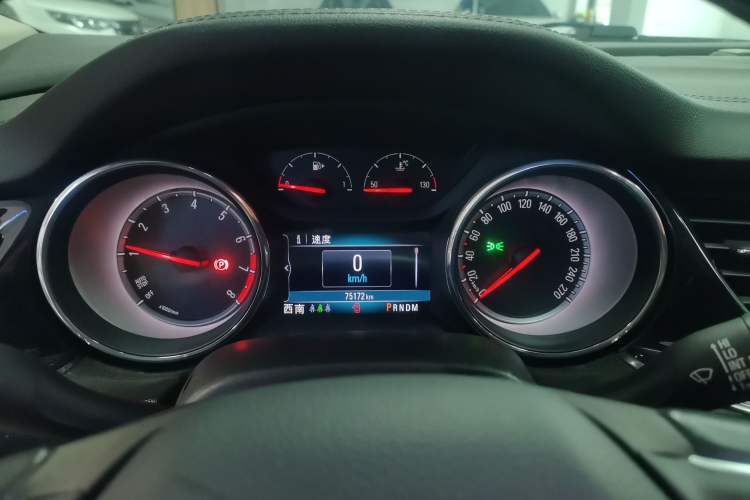 Used Buick Regal 2017 20T Luxury Model Instrument Cluster